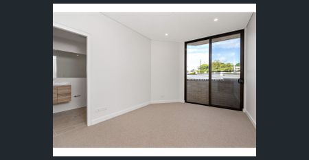 MODERN APARTMENT IN THE EXCLUSIVE BELVEDERE IN LAMBTON VILLAGE - Photo 2