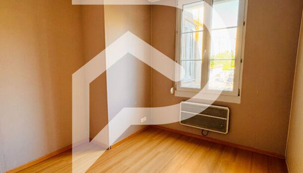 Appartement 3 pièces 57m2 REIMS 720 euros - Photo 1