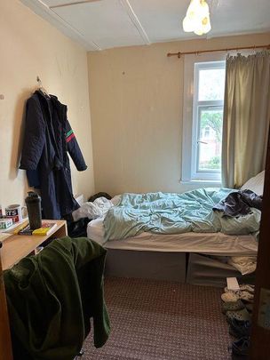 6 bedroom semi-detached house to rent - Photo 1