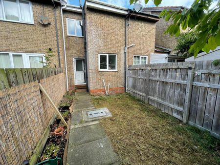 1 bedroom terraced house to rent - Photo 4