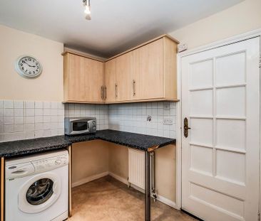 2 bedroom detached house to rent - Photo 4