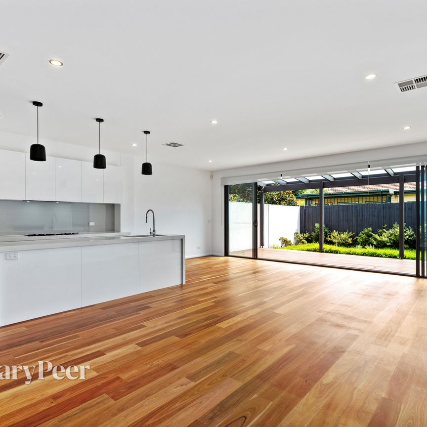 7B Rosanna St, Carnegie - Photo 1