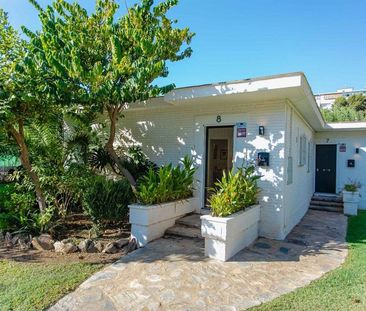 Alquiler de casa rural en Calle Obispo Herrera Oria - Photo 2