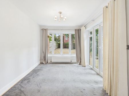 Upper Meadow, Gerrards Cross, Buckinghamshire,SL9 - Photo 4