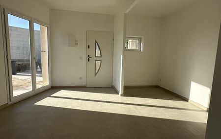 Location Appartement P1 neuf Plan-de-cuques - Photo 2