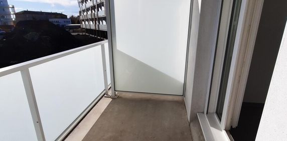 Location Appartement 1 pièce 18m² NIMES 30000 - Photo 2