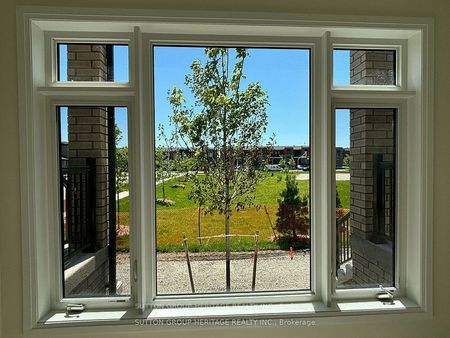 For Lease - 1 Cherry Hill Lane, Barrie, Ontario - Photo 3