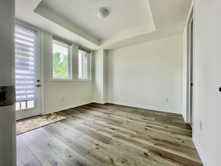 For Lease - 3165 Elgin Mills Road, Markham, Ontario - Photo 3