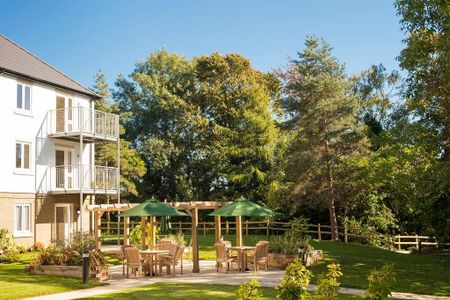 2 bedroom retirement property to rent - Photo 4