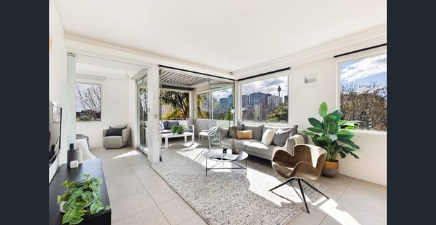 Contemporary City-View Apartment Offering Luxury, Light and Lifestyle - Photo 1