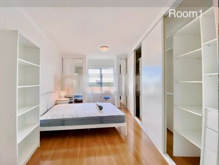 3 bed 2 bath-023 - Photo 4