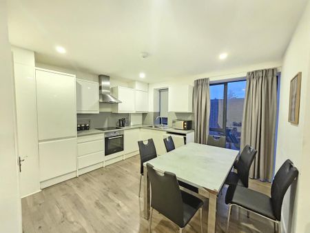 3 bedroom maisonette to rent - Photo 5