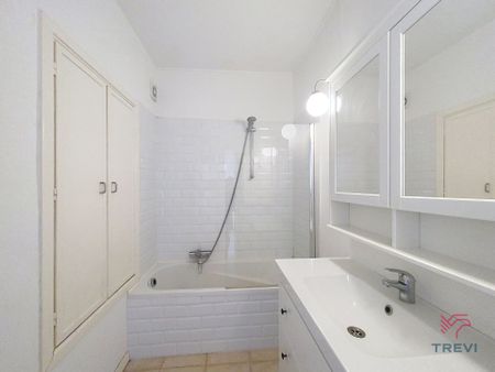 Appartement met 2 slaapkamers en parkeerplaats - Photo 4