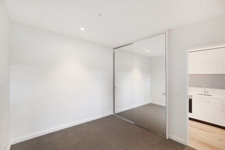 203/22 Upton Road, Windsor VIC 3181 - Townhouse For Rent | Domain - Photo 2