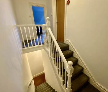 3 bedroom flat to rent - Photo 3