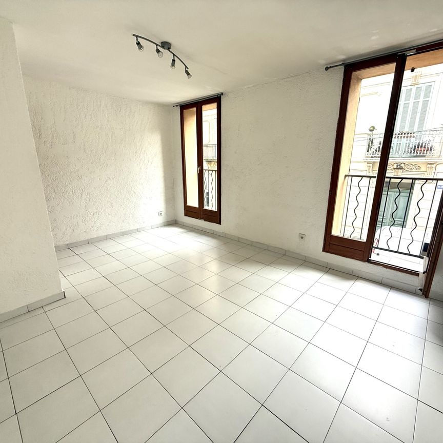 Location Appartement 2 pièces 31m² HYERES 83400 - Photo 1