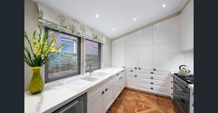 ‘Chandler House’ – c1857: Historic Elegance Meets Contemporary Family Living - Photo 2