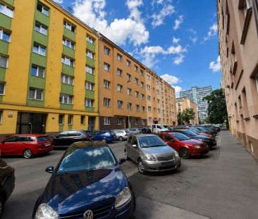 Pronájem bytu 2+kk, 46,6 m and sup2;, Praha 10 Vršovice - Фото 1