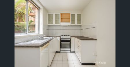 Location Location! - Photo 4