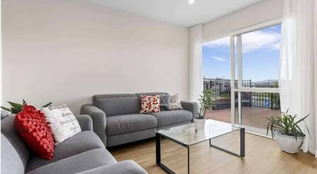 Immaculate 4-Bedroom Standalone Home - Photo 5