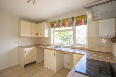 2 bedroom bungalow to rent - Photo 3