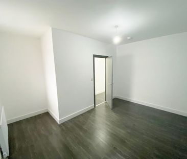 151 Chorley Old Road, Bolton - Photo 3