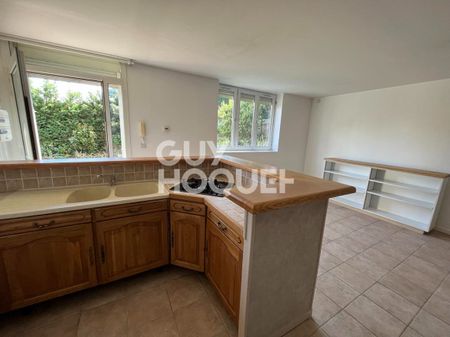 Location Appartement 1 pièce 36m² AUXERRE 89000 - Photo 4