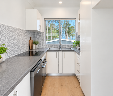 Perfectly Positioned for the Berkeley Vale Lifestyle - Photo 4