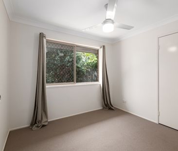 Large Family Home in Belmont - Photo 2