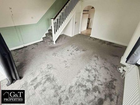 Surrey Drive, Kingswinford, DY6 - Photo 2