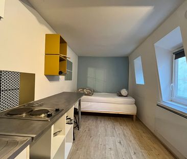 ANTIQUAIRES – STUDIO – 11.62 M² - Photo 4