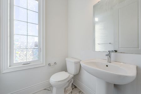 For Lease - 2492 ORCHESTRATE (UPPER) Drive, Oshawa, Ontario - Photo 4