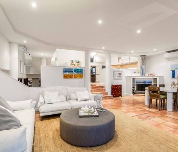 For Rent - Waterfront Beauty Offering a Holiday Lifestyle. - Photo 5