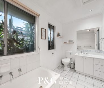 ✨ Perfectly Positioned, Packed with Charm! ✨ - Photo 6