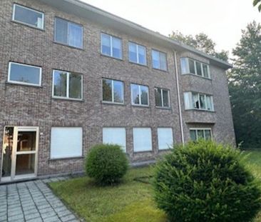 Appartement te huur in Brasschaat voor € 1.350 met 3 slaapkamers - Photo 2