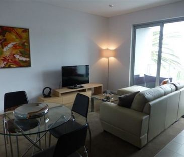 FULLY FURNISHED & FANTASTIC LOCATION - Photo 4