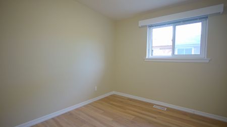 For Lease - 17 Ravenview Drive Unit# Main, Toronto, Ontario - Photo 5