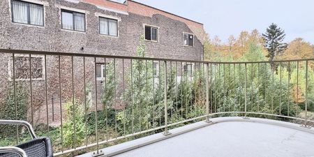 Appartement te huur in Brussel voor € 1.200 met 1 slaapkamer - Photo 2