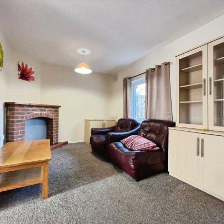 Harry Barber Close, NR5 9DY - Photo 1