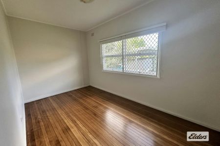 Light and airy 3 bedda, Walk to Hospital. - Photo 3