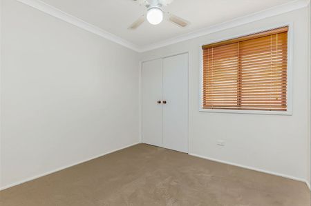 Three Bedroom Home in a Quiet Street - Photo 2