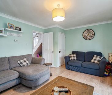 2 bedroom terraced house to rent - Photo 2