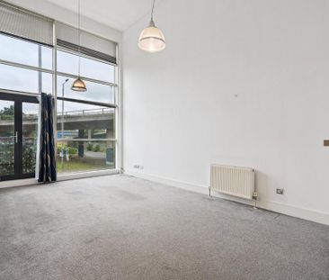 3 bedroom flat to rent - Photo 1