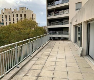 Appartement 4 pièces 89m2 MARSEILLE 14EME 1 105 euros - Photo 1