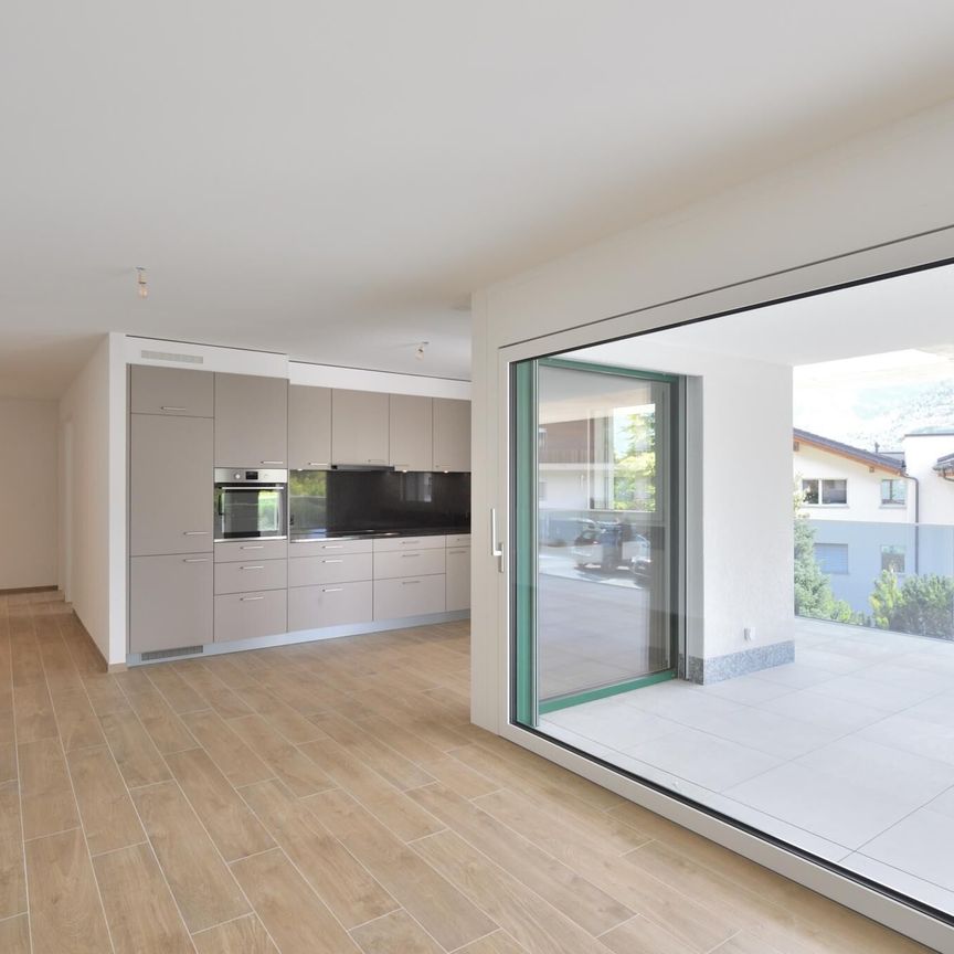 96m2 luxury apartment with Terrace and Garden - Foto 1