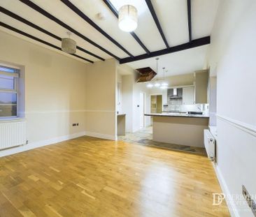 2 Bedroom Flat - Photo 3