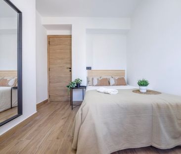 Carrer de lArquitecte Arnau, Valencia, Valencian Community 46020 - Photo 3