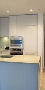 1 Bedroom w/parking & utilities-Cambie St -Vancouver- Oakridge/Langara - Photo 3