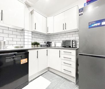 1 bedroom in a house share to rent - Photo 5