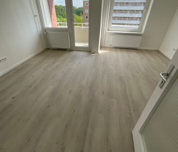 sanierte Familienwohnung mit Balkon - Photo 2